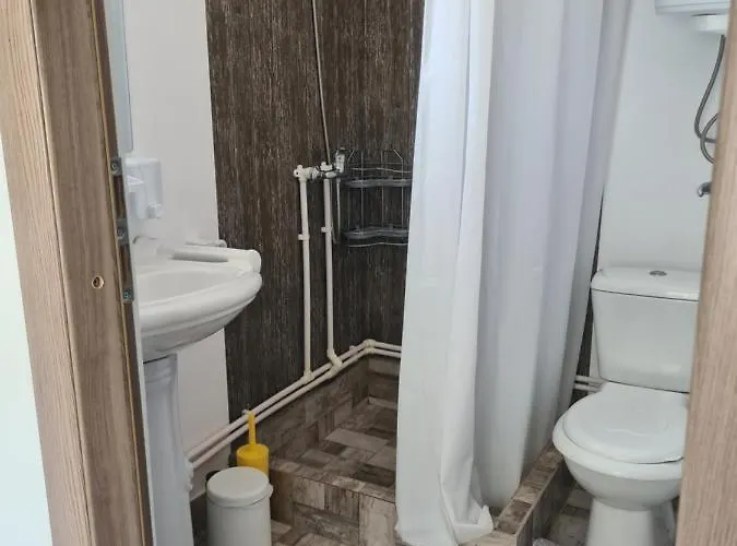 Village * 艾福雷诺德