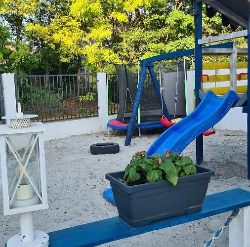 Village * 艾福雷诺德